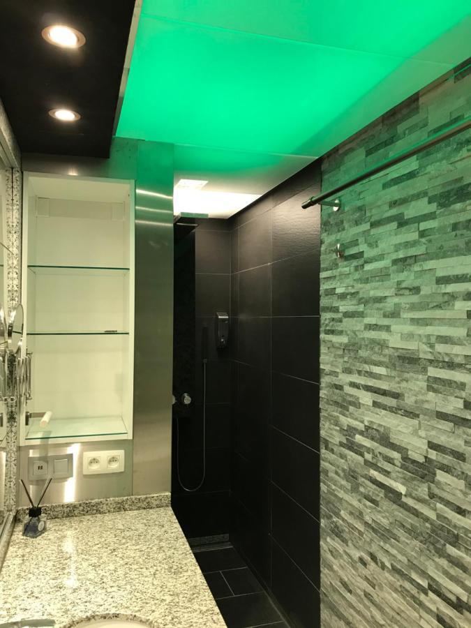 Caravaggio Boutique Suites Amberes Exterior foto